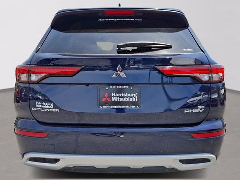 Used 2025 Mitsubishi Outlander SE AWD/4WD image 5