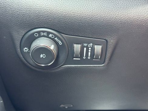 Certified 2023 Jeep Compass Limited AWD/4WD image 23