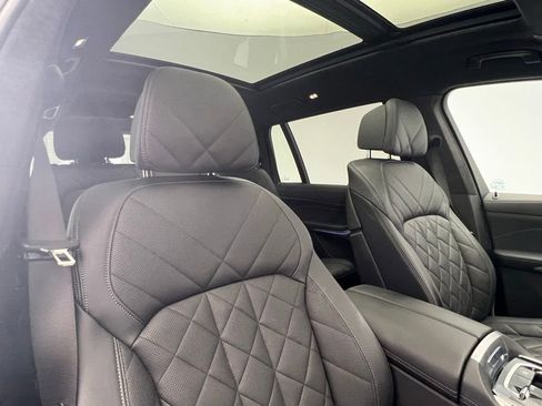 Used 2023 BMW X7 xDrive40i w/ Executive Package image 7