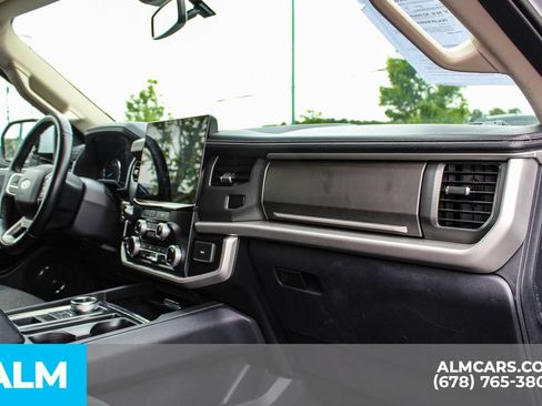 Used 2024 Ford Expedition XLT RWD image 26