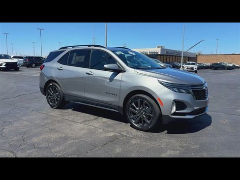 Certified 2023 Chevrolet Equinox RS w/ RS Leather Package FWD image 2