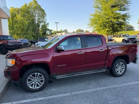 Used 2018 GMC Canyon SLT w/ Driver Alert Package AWD/4WD image 2