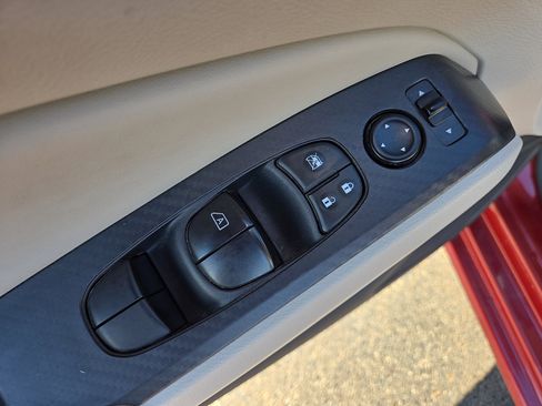 Used 2022 Nissan Altima 2.5 SV image 13