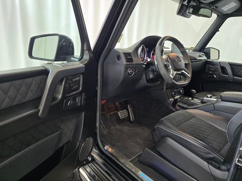 Used 2017 Mercedes-Benz G 550 Squared image 32