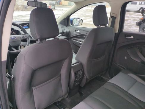 Used 2018 Ford Escape SE image 18