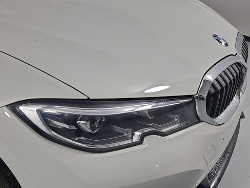 Used 2021 BMW 330i xDrive Sedan w/ Convenience Package image 11