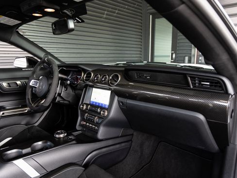 Used 2020 Ford Mustang Shelby GT500 w/ Carbon Fiber Track Pack image 29