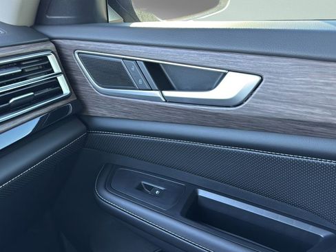 New 2026 Volkswagen Atlas SEL image 15
