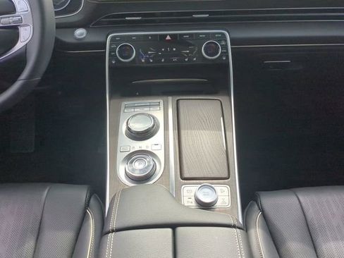 Used 2024 Genesis GV80 2.5T w/ Advanced Package image 18