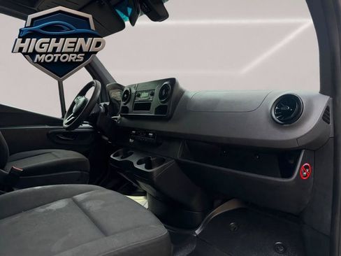 Used 2019 Mercedes-Benz Sprinter 170 image 15