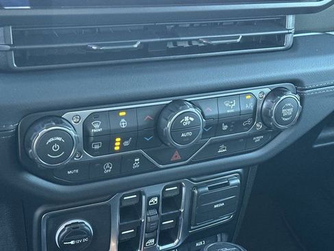 New 2026 Jeep Gladiator Mojave image 26