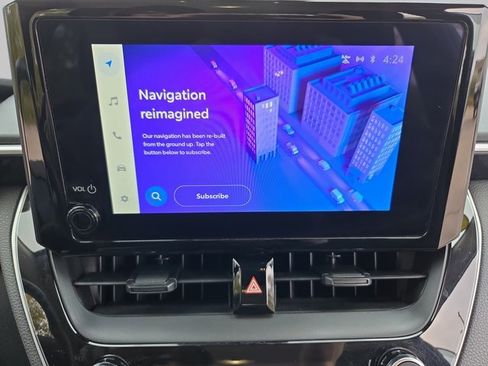 Used 2024 Toyota Corolla LE image 25