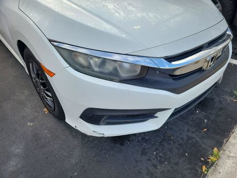 Used 2018 Honda Civic LX image 8