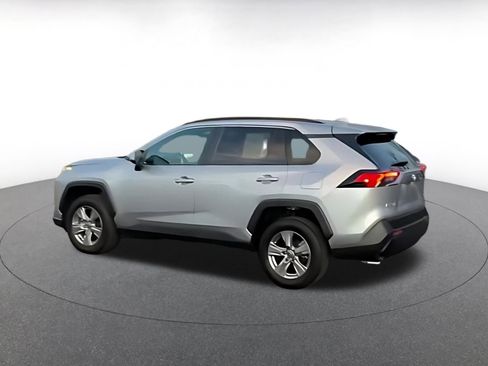 Used 2025 Toyota RAV4 XLE image 9