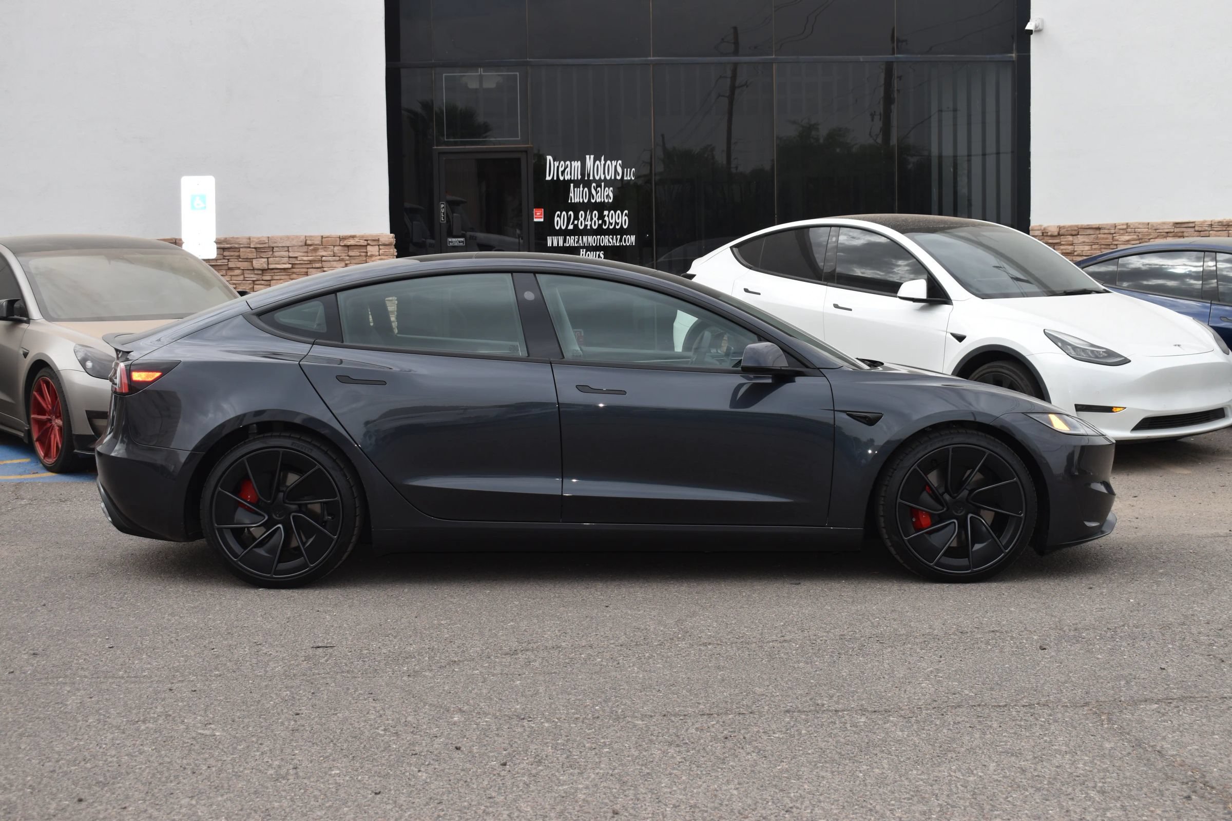 Used 2025 Tesla Model 3 Performance AWD/4WD image 9