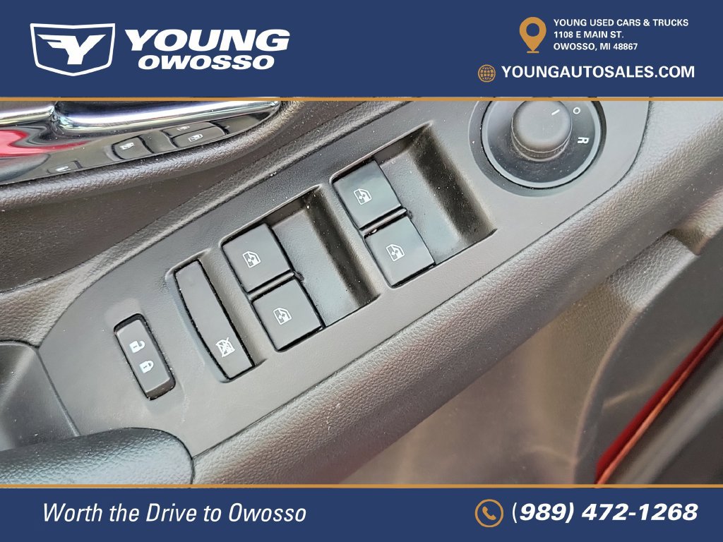 Used 2022 Chevrolet Trax LT w/ LT Convenience Package AWD/4WD image 25