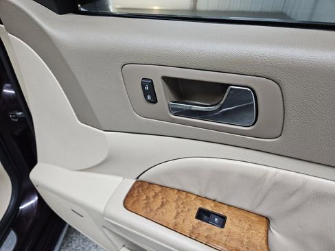 Used 2008 Cadillac STS V8 AWD w/ Preferred Equipment Group image 12