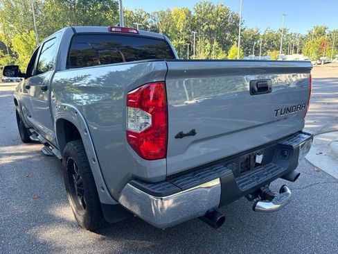 Used 2020 Toyota Tundra SR5 w/ SR5 Leather Package AWD/4WD image 15