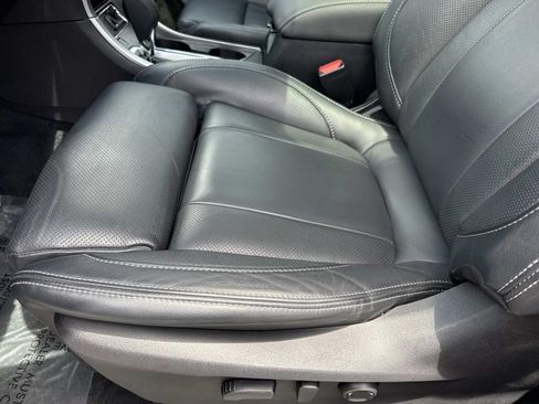 Used 2022 Subaru Ascent Limited w/ Technology Package AWD/4WD image 29