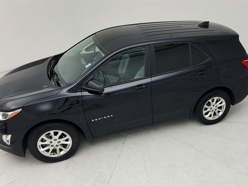 Certified 2020 Chevrolet Equinox LS w/ LS Convenience Package image 15