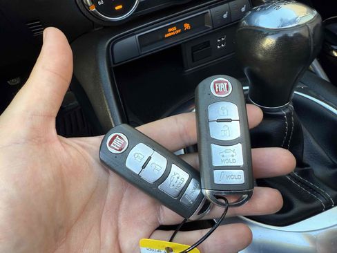 Used 2017 FIAT 124 Spider Lusso image 52