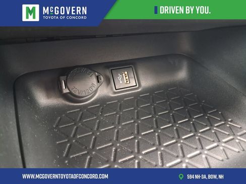 Used 2024 Toyota RAV4 XLE w/ Convenience Package AWD/4WD image 37