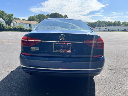 Used 2016 Volkswagen Passat 1.8T S FWD image 4