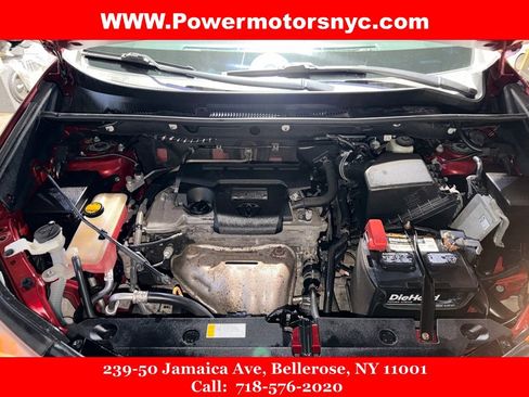 Used 2018 Toyota RAV4 LE image 16