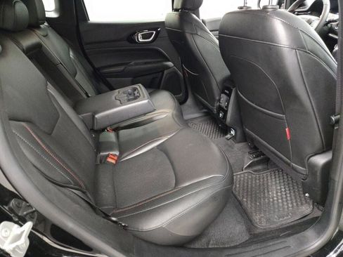 Used 2024 Jeep Compass Trailhawk image 11