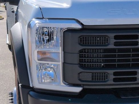 New 2025 Ford F550 4x4 Crew Cab Super Duty image 9