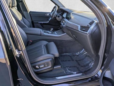 Used 2022 BMW X5 sDrive40i w/ Parking Assistance Package image 23