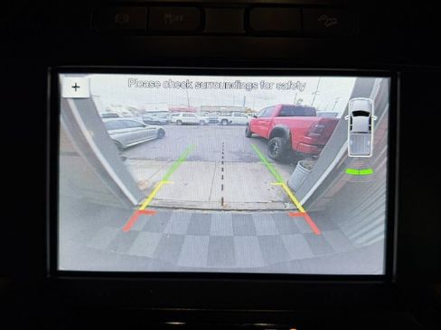 Used 2017 Ford F350 Platinum w/ FX4 4x4 Off Road Package image 21