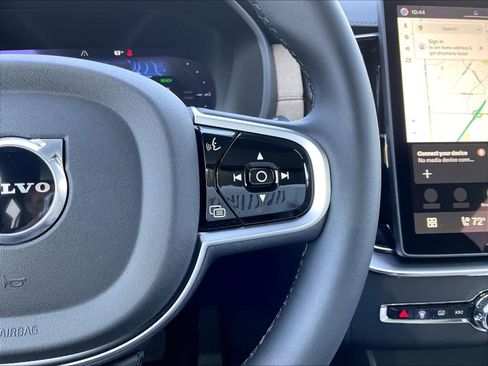 New 2026 Volvo XC90 T8 Plus w/ Protection Package Premier image 18