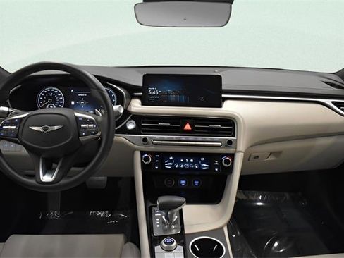 Used 2025 Genesis G70 2.5T image 5