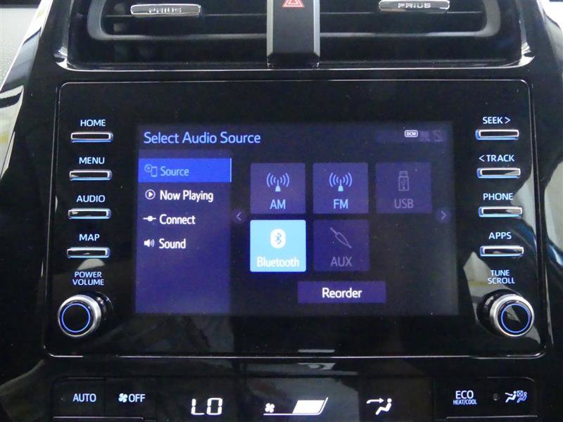 Used 2020 Toyota Prius LE AWD/4WD image 10