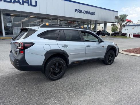 Used 2022 Subaru Outback Wilderness AWD/4WD image 3