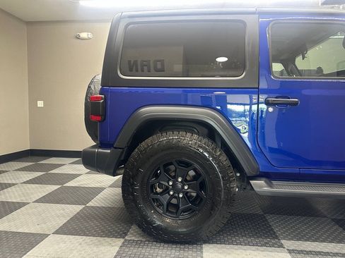 Used 2018 Jeep Wrangler Sport AWD/4WD image 10