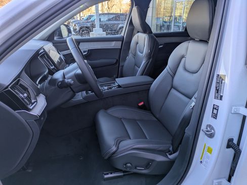 New 2026 Volvo XC90 B6 Ultra w/ Protection Package AWD/4WD image 15