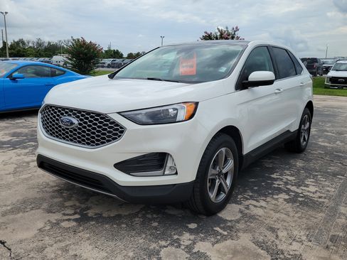 Used 2023 Ford Edge SEL w/ Convenience Package AWD/4WD image 3