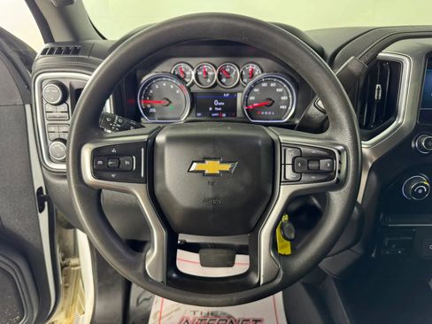 Used 2020 Chevrolet Silverado 2500 LT AWD/4WD image 13