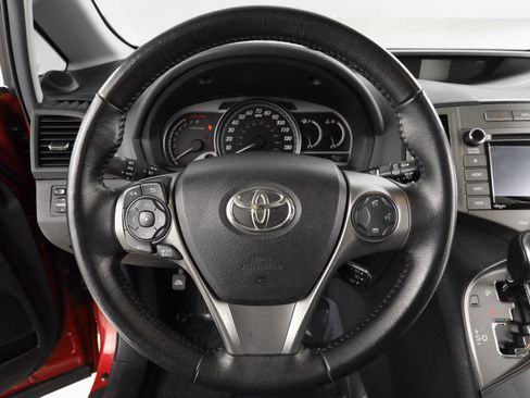 Used 2015 Toyota Venza Limited image 13