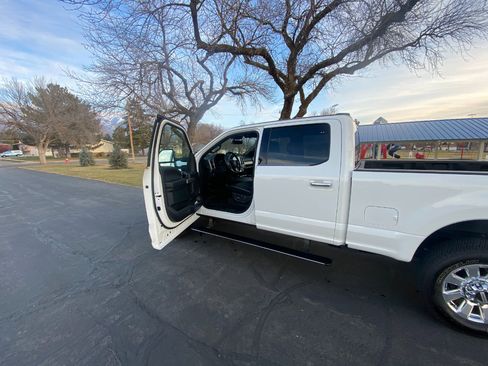 Used 2022 Ford F350 Platinum image 35