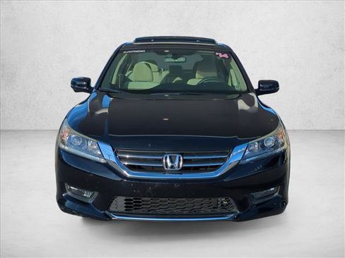 Used 2014 Honda Accord EX image 2