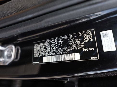 Used 2016 Volvo XC90 T6 Momentum w/ Momentum Plus Package AWD/4WD image 40