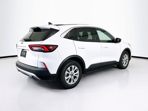Used 2024 Ford Escape Active FWD image 9