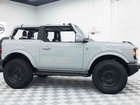 Used 2022 Ford Bronco Outer Banks w/ Sasquatch Package AWD/4WD image 5