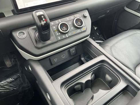 Used 2020 Land Rover Defender 110 S AWD/4WD image 29