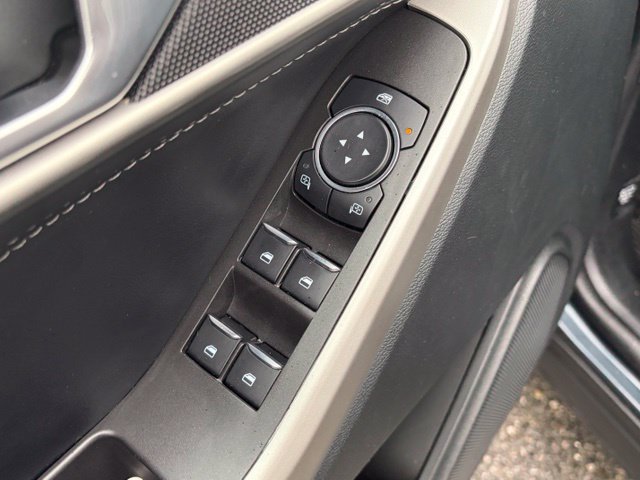 Used 2023 Ford Explorer XLT w/ Equipment Group 202A AWD/4WD image 13