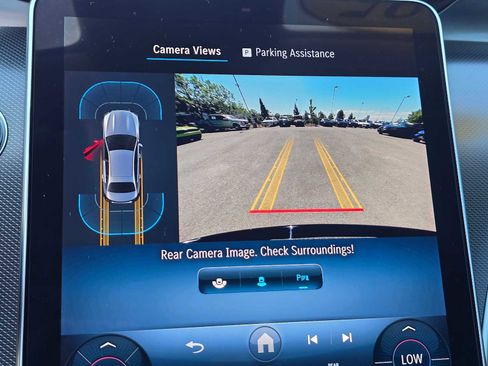 Used 2025 Mercedes-Benz C 300 Sedan image 31