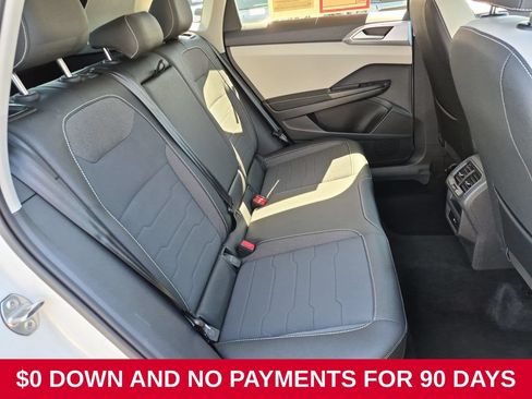 Used 2025 Volkswagen Taos SE AWD/4WD image 30